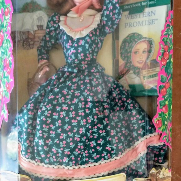 Vintage 1994 Special Edition Pioneer Barbie #12680 - Picture 2 of 3